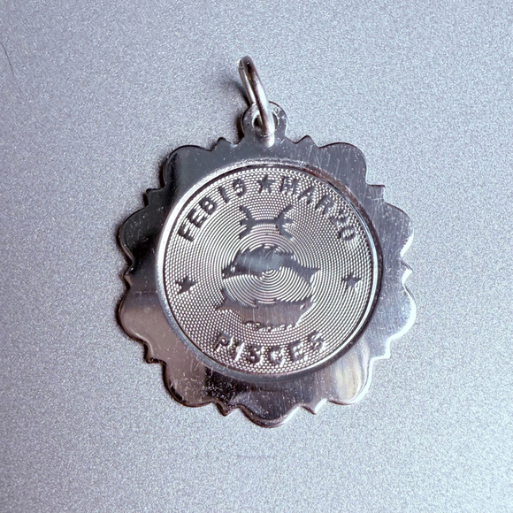 M&M Sterling Silver 925 Pisces Fish Zodiac Horoscope Charm Pendant - Picture 1 of 5